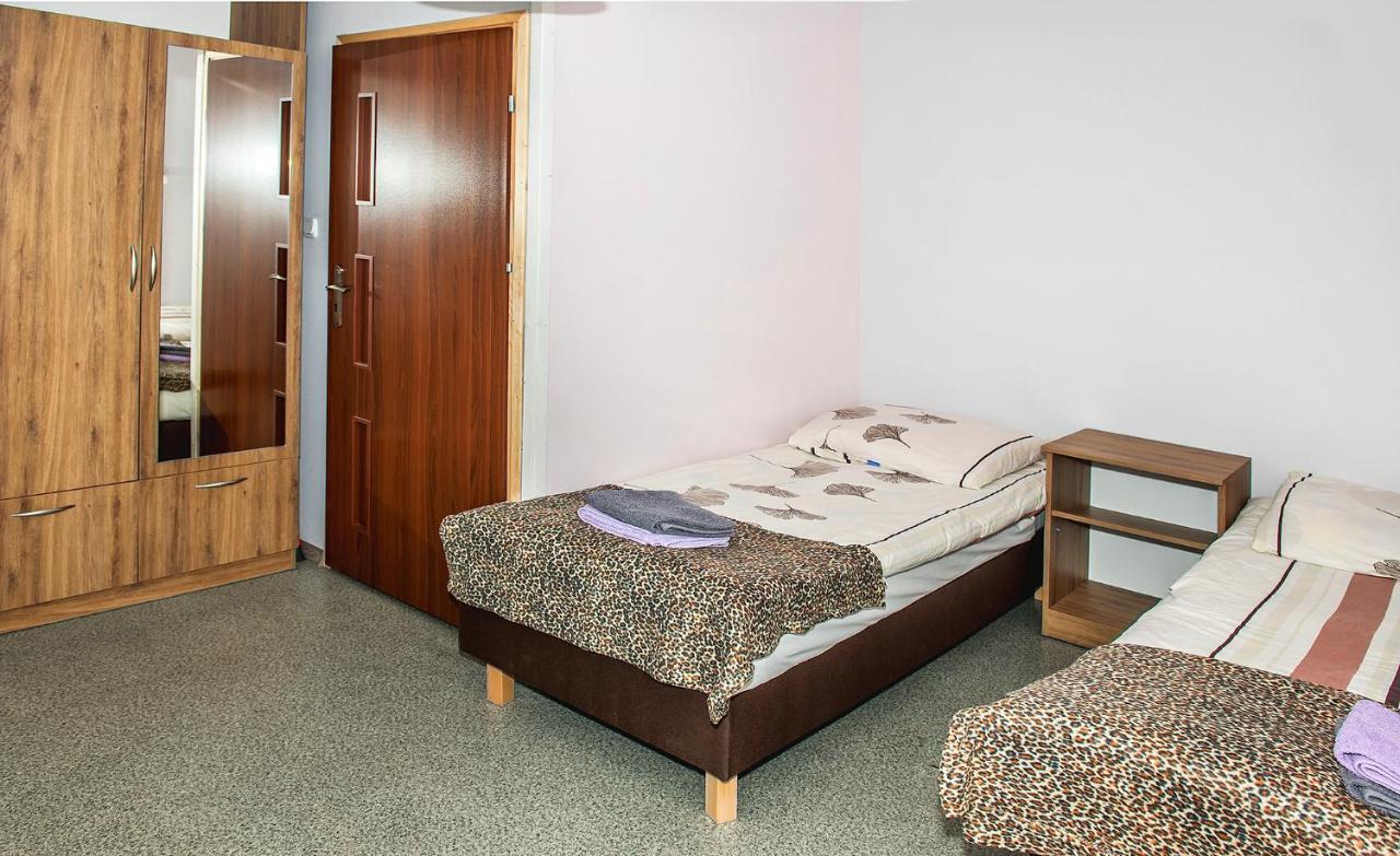 Arkadia Wypoczynek I Odstresowanie Hotel ยารอสวาเวียซ ภายนอก รูปภาพ