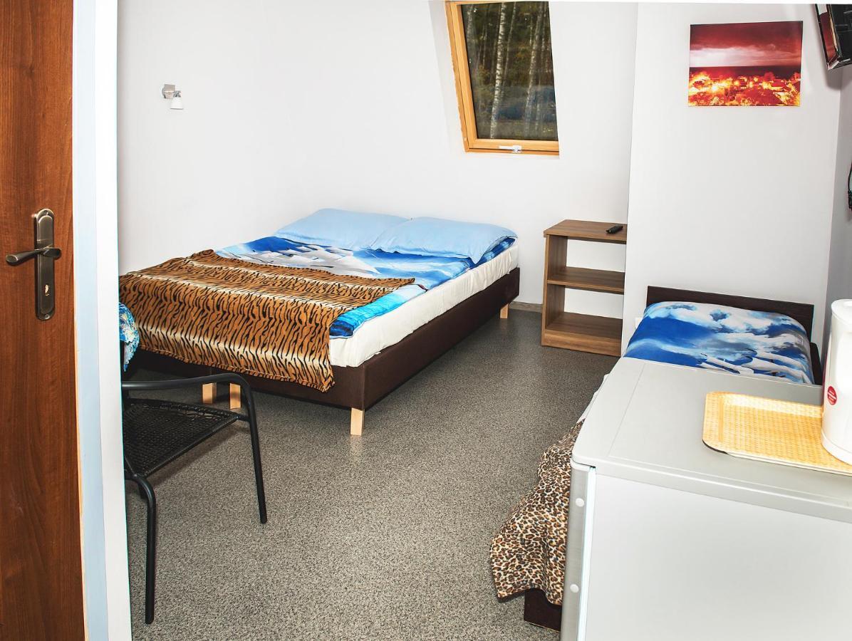 Arkadia Wypoczynek I Odstresowanie Hotel ยารอสวาเวียซ ภายนอก รูปภาพ