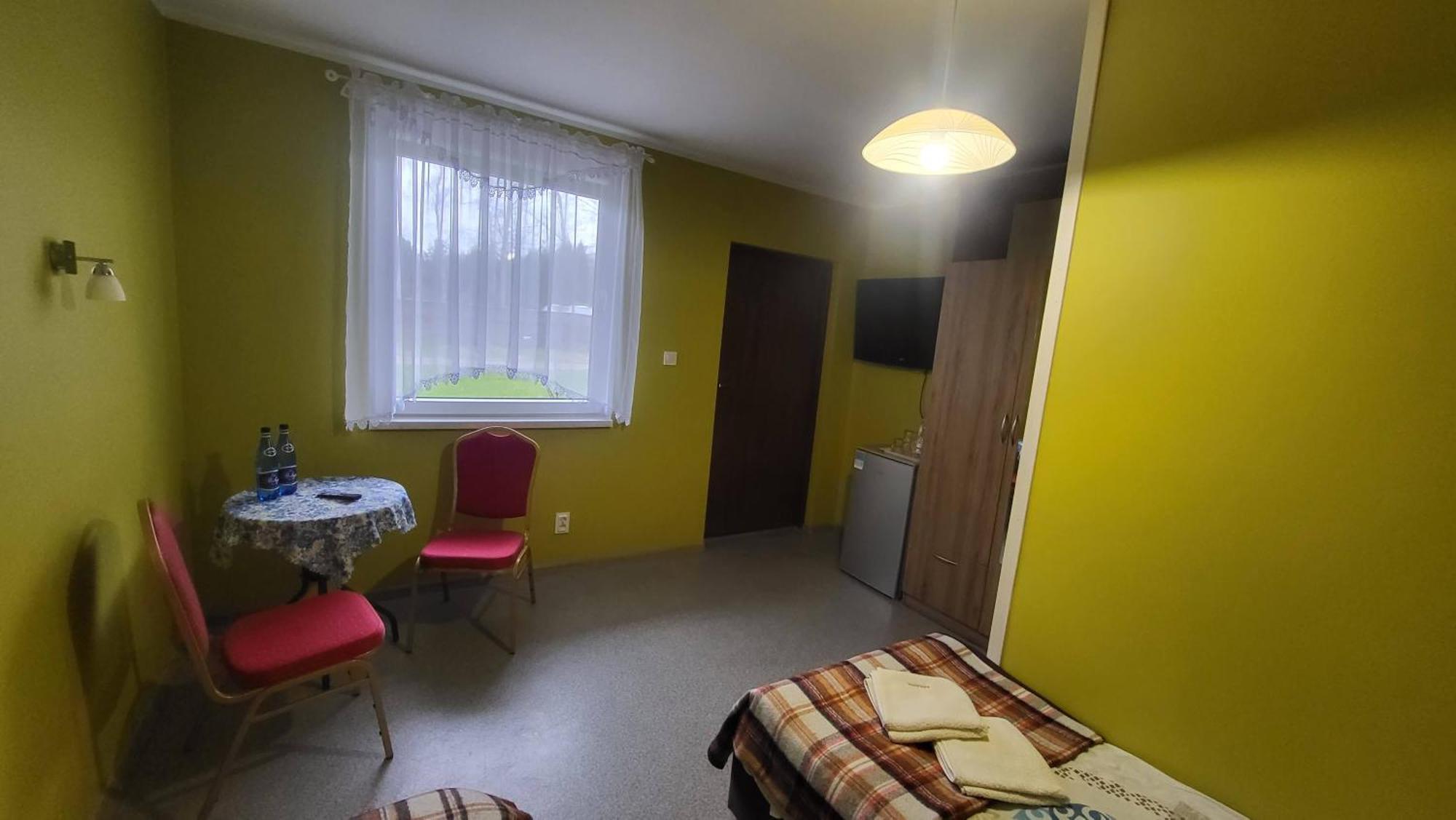 Arkadia Wypoczynek I Odstresowanie Hotel ยารอสวาเวียซ ภายนอก รูปภาพ