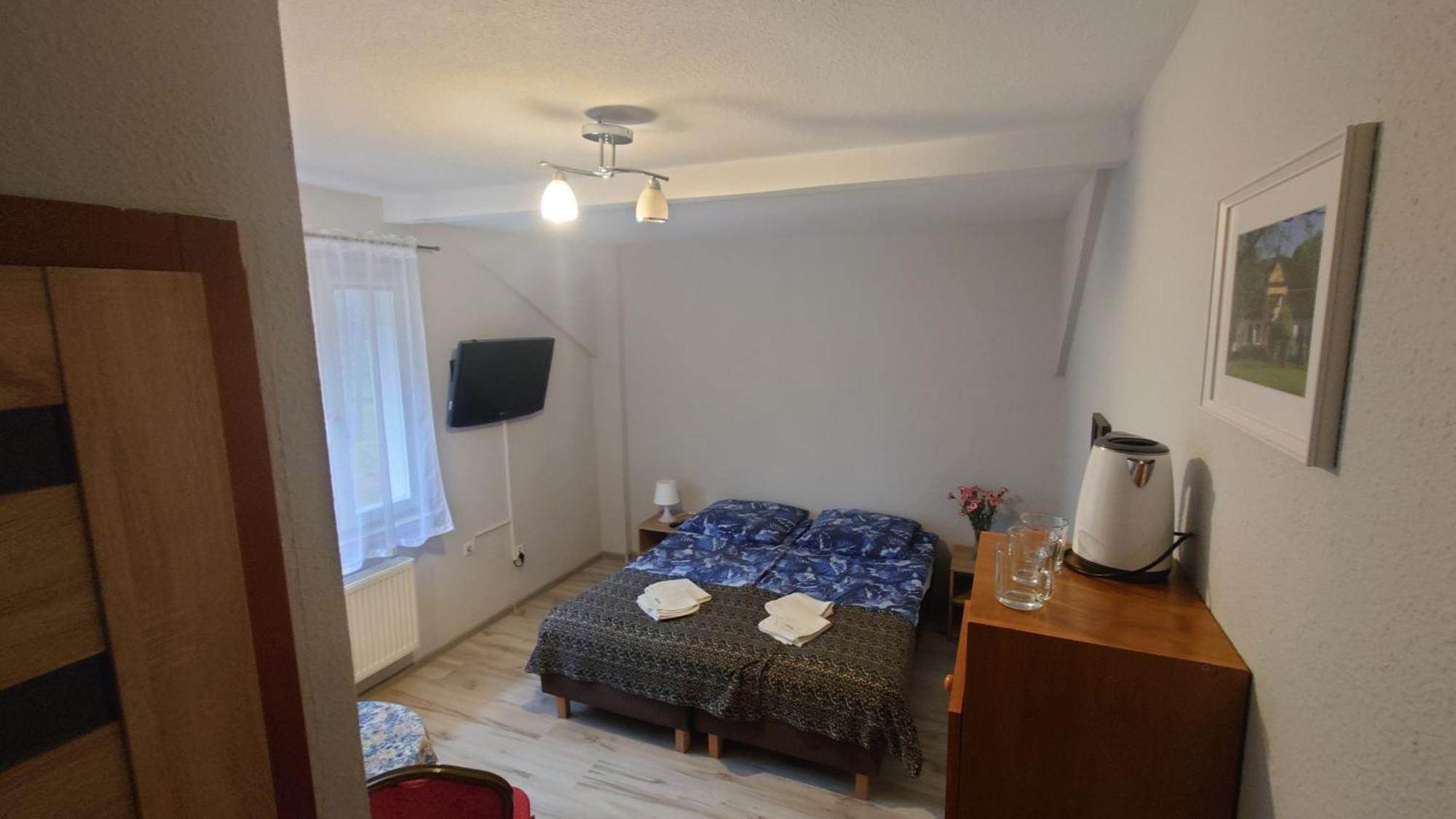 Arkadia Wypoczynek I Odstresowanie Hotel ยารอสวาเวียซ ภายนอก รูปภาพ