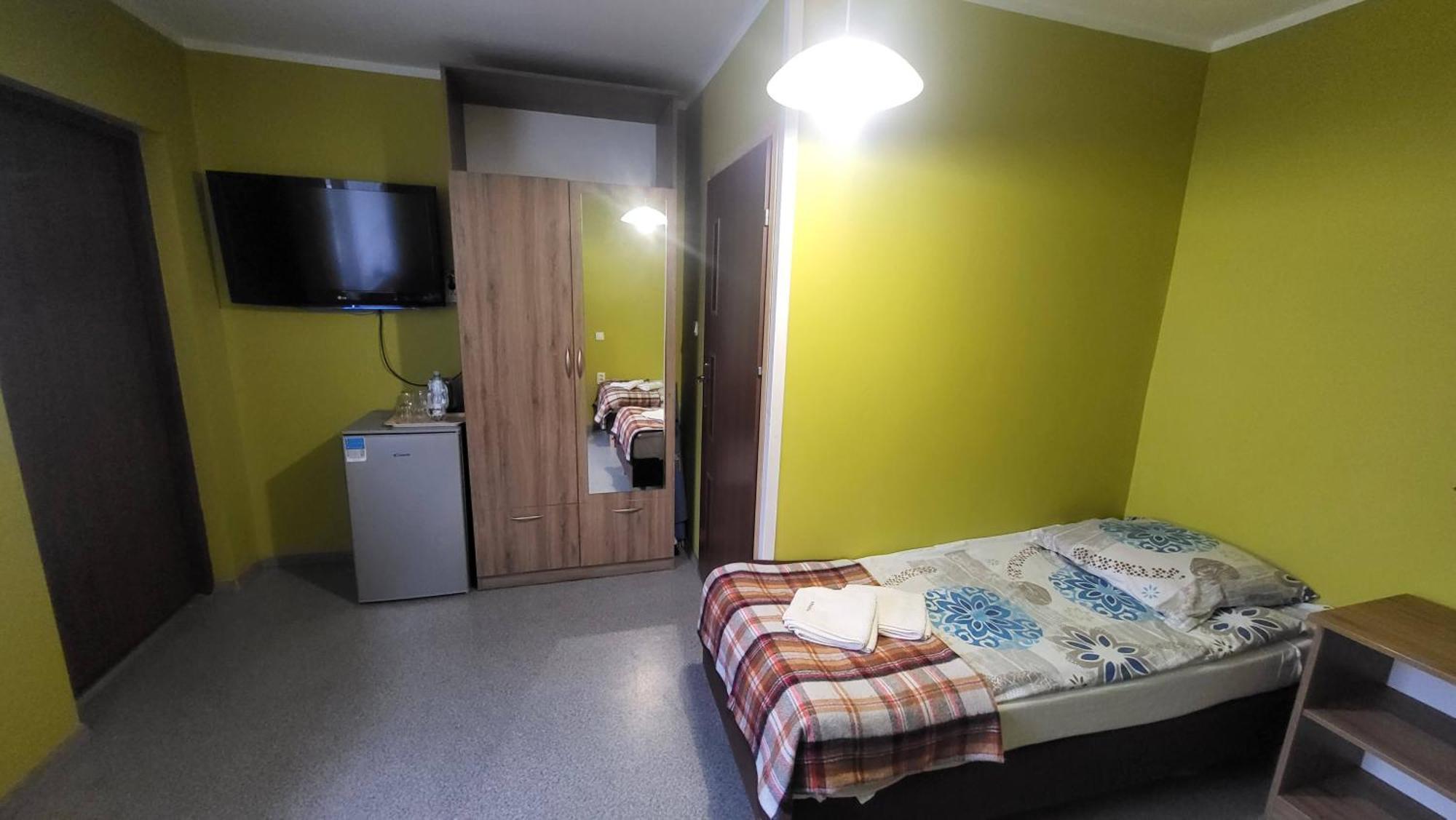 Arkadia Wypoczynek I Odstresowanie Hotel ยารอสวาเวียซ ภายนอก รูปภาพ