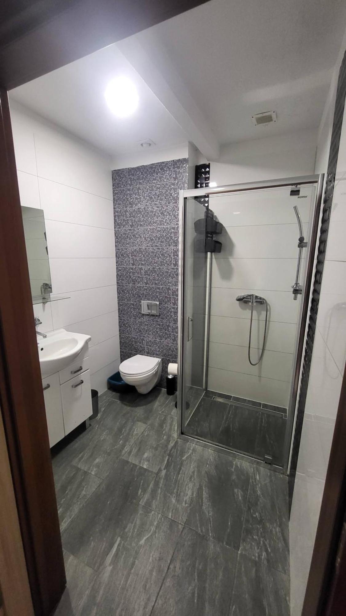 Arkadia Wypoczynek I Odstresowanie Hotel ยารอสวาเวียซ ภายนอก รูปภาพ